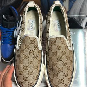 Gimena gucci shoe size 8 in Gucci fits like a 9US